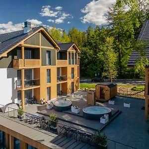 https://rezydencja-aqua.szklarskaporebahotels.net